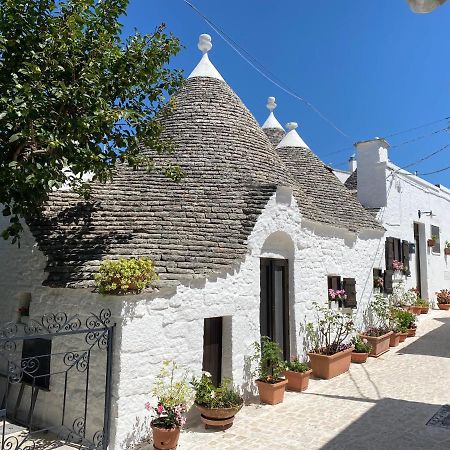 Trullo "Vicolo Fiorito" Villa Alberobello Luaran gambar