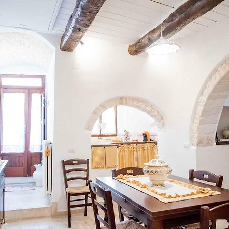 Trullo "Vicolo Fiorito" Villa Alberobello Luaran gambar