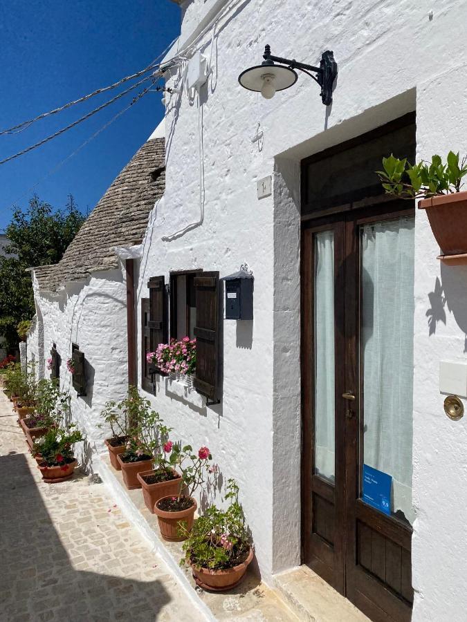Trullo "Vicolo Fiorito" Villa Alberobello Luaran gambar
