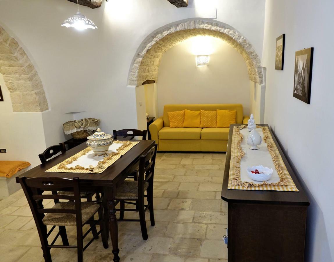 Trullo "Vicolo Fiorito" Villa Alberobello Luaran gambar