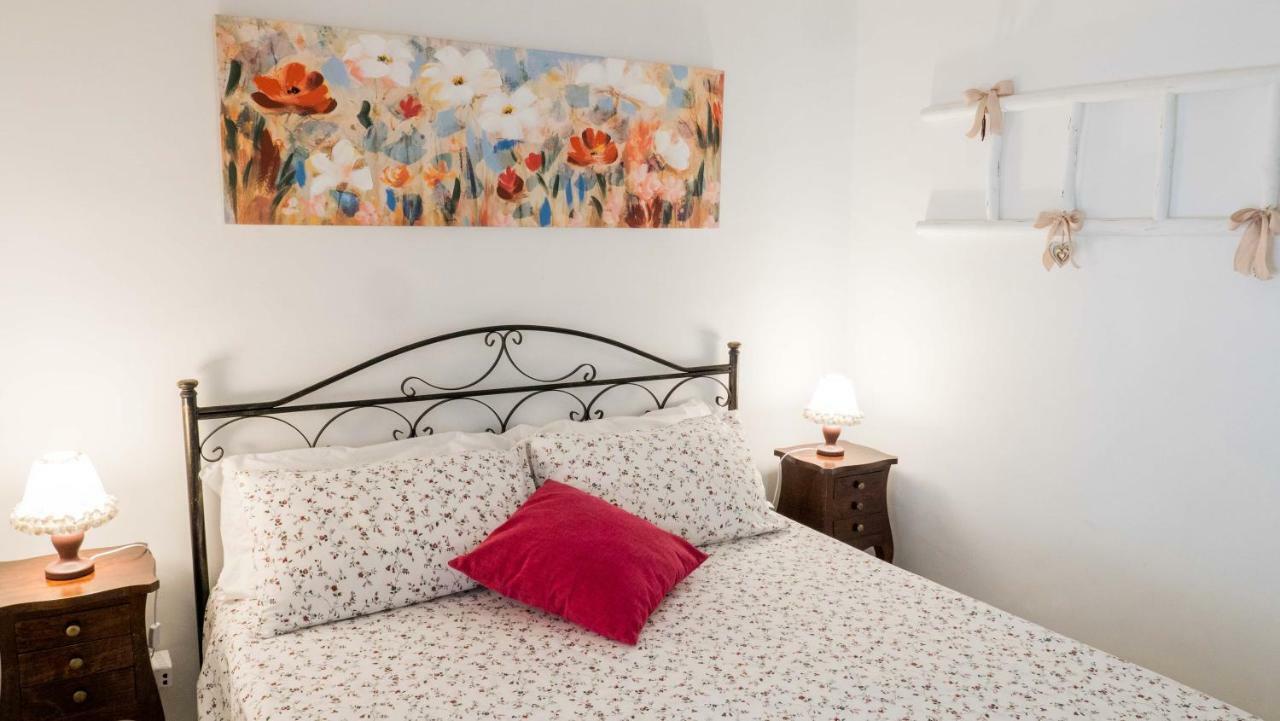 Trullo "Vicolo Fiorito" Villa Alberobello Luaran gambar